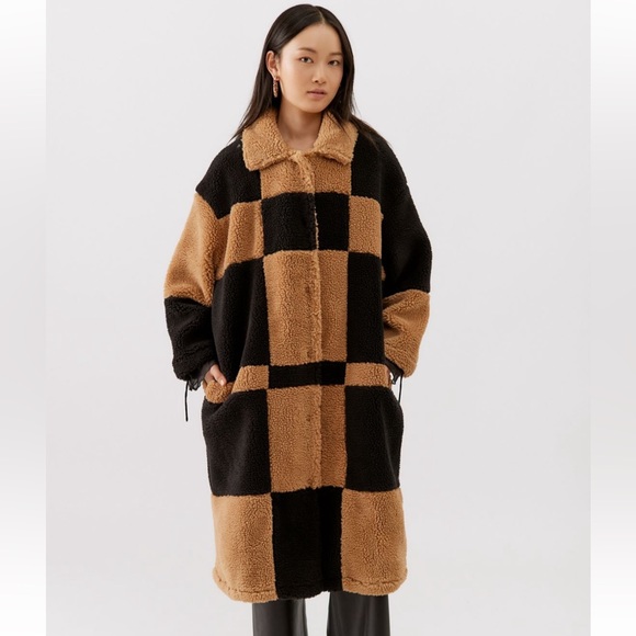 NWT UO x Native Youth Teddy Abstract Checkerboard Luxe Midi Coat - Price Firm - Picture 4 of 4